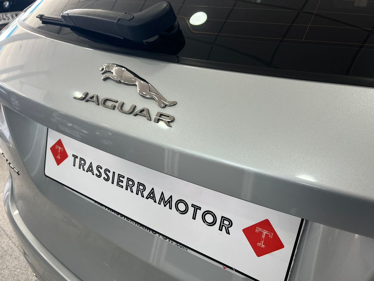 Jaguar F-Pace R SPORT DIESEL 180CV 4X4  - Foto 2