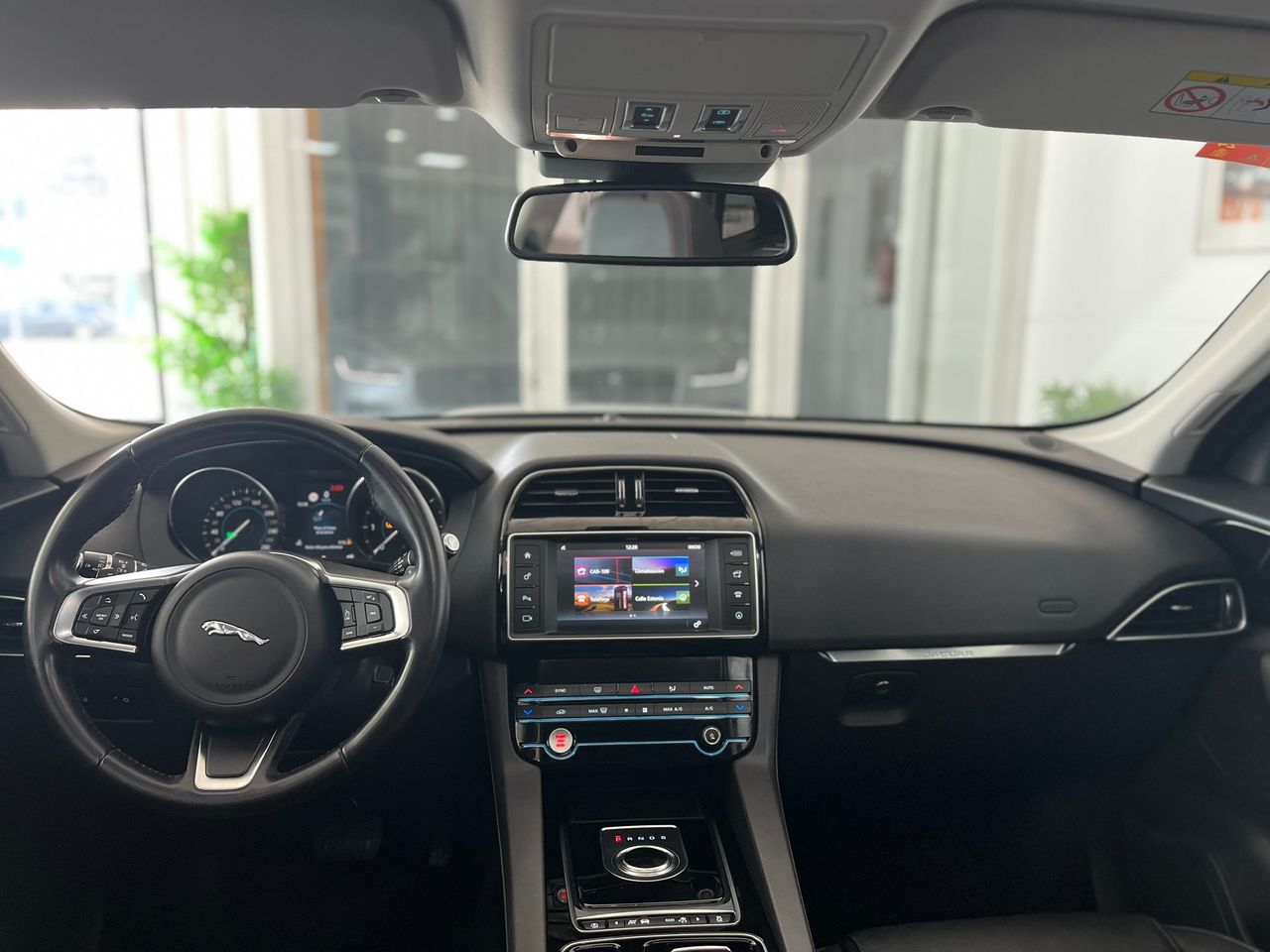 Jaguar F-Pace R SPORT DIESEL 180CV 4X4  - Foto 2