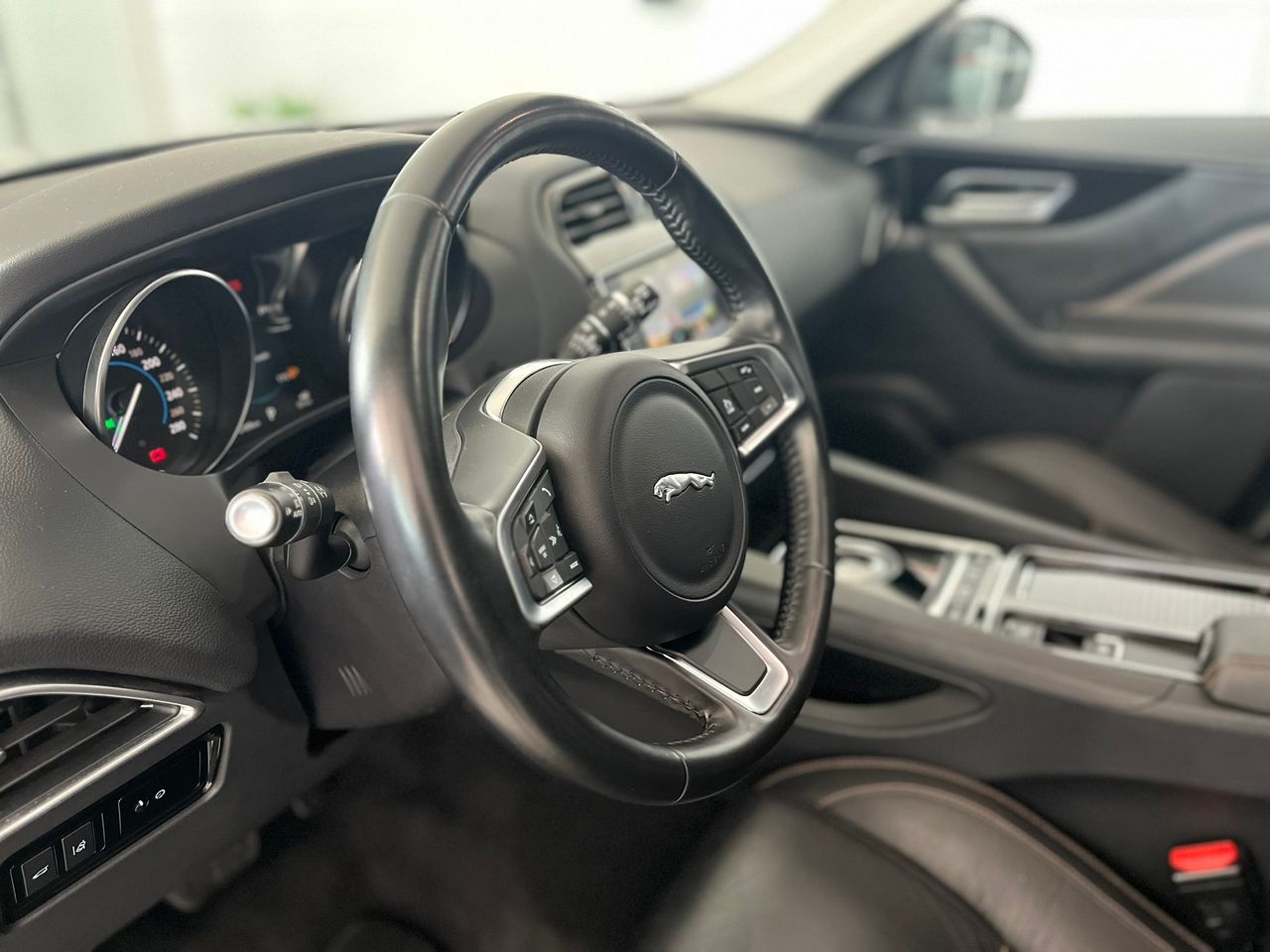 Jaguar F-Pace R SPORT DIESEL 180CV 4X4  - Foto 2