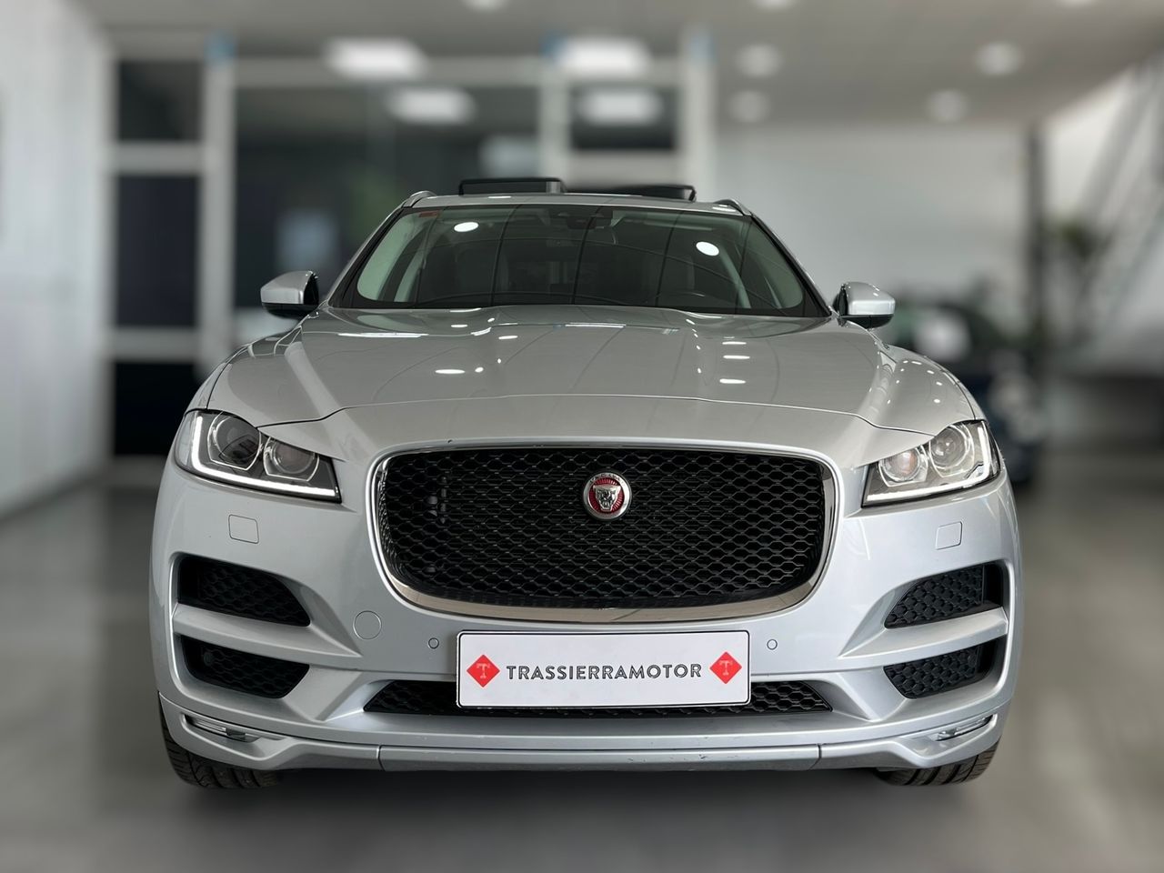 Jaguar F-Pace R SPORT DIESEL 180CV 4X4  - Foto 2
