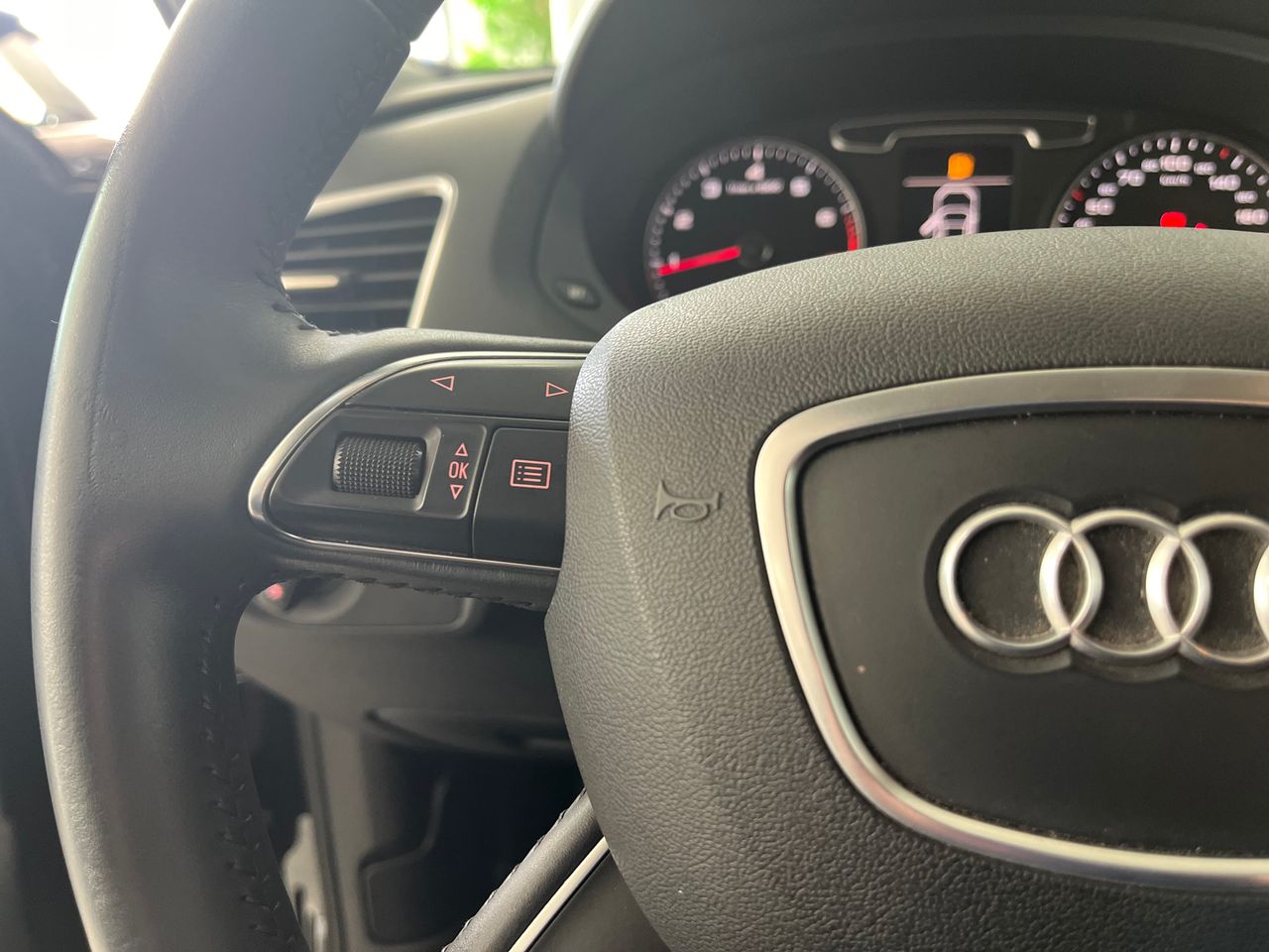 Audi Q3 1.4 TFSI ULTRA  - Foto 2