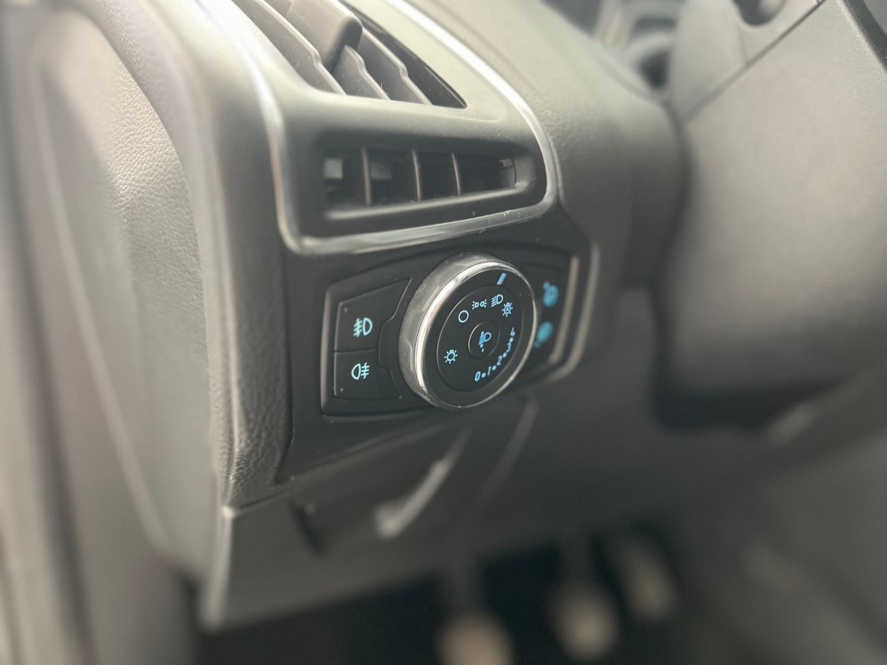 Ford Focus Titanium  - Foto 2