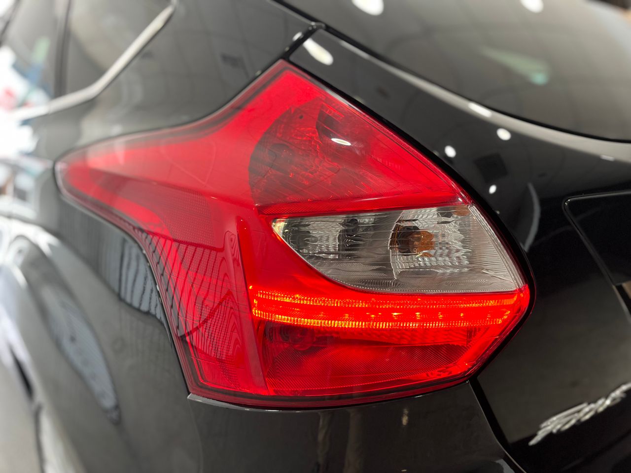 Ford Focus Titanium  - Foto 2