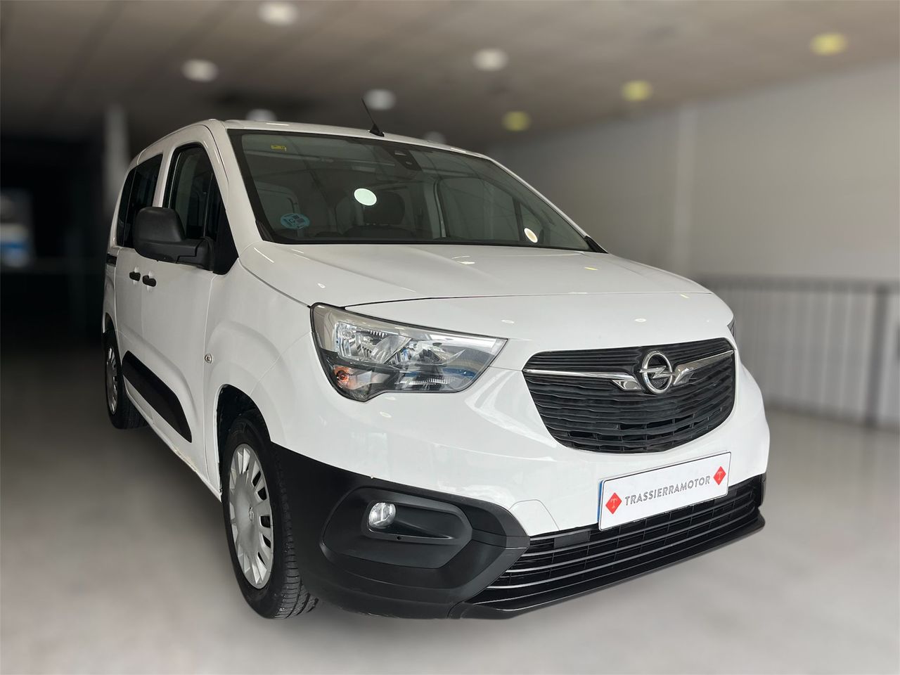 Opel Combo Life 1.5TD S/S Expression L 100  - Foto 2