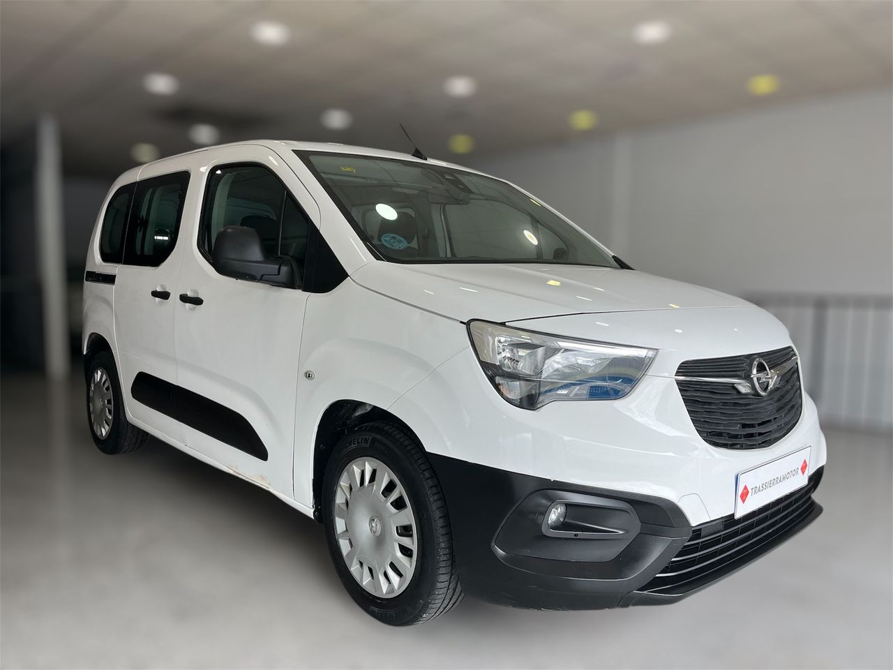 Opel Combo Life 1.5TD S/S Expression L 100  - Foto 2