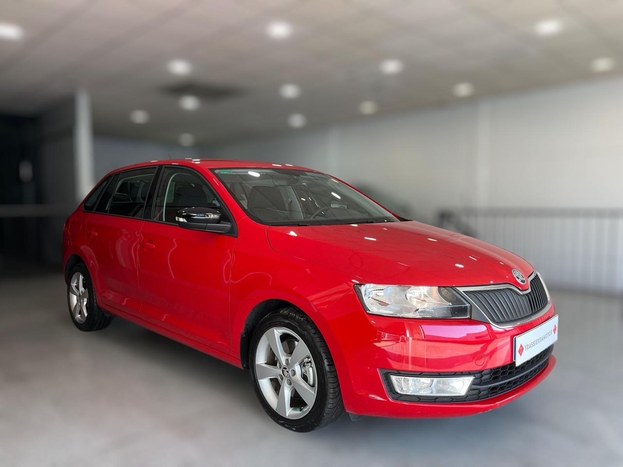 Skoda Rapid 1.6 TDI AMBITION 1.6 TDI - Foto 2
