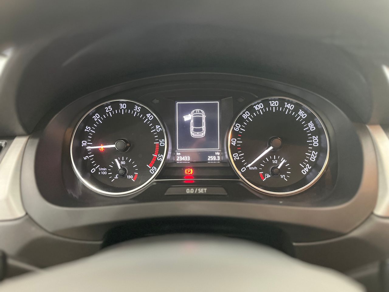 Skoda Rapid 1.6 TDI AMBITION 1.6 TDI - Foto 2