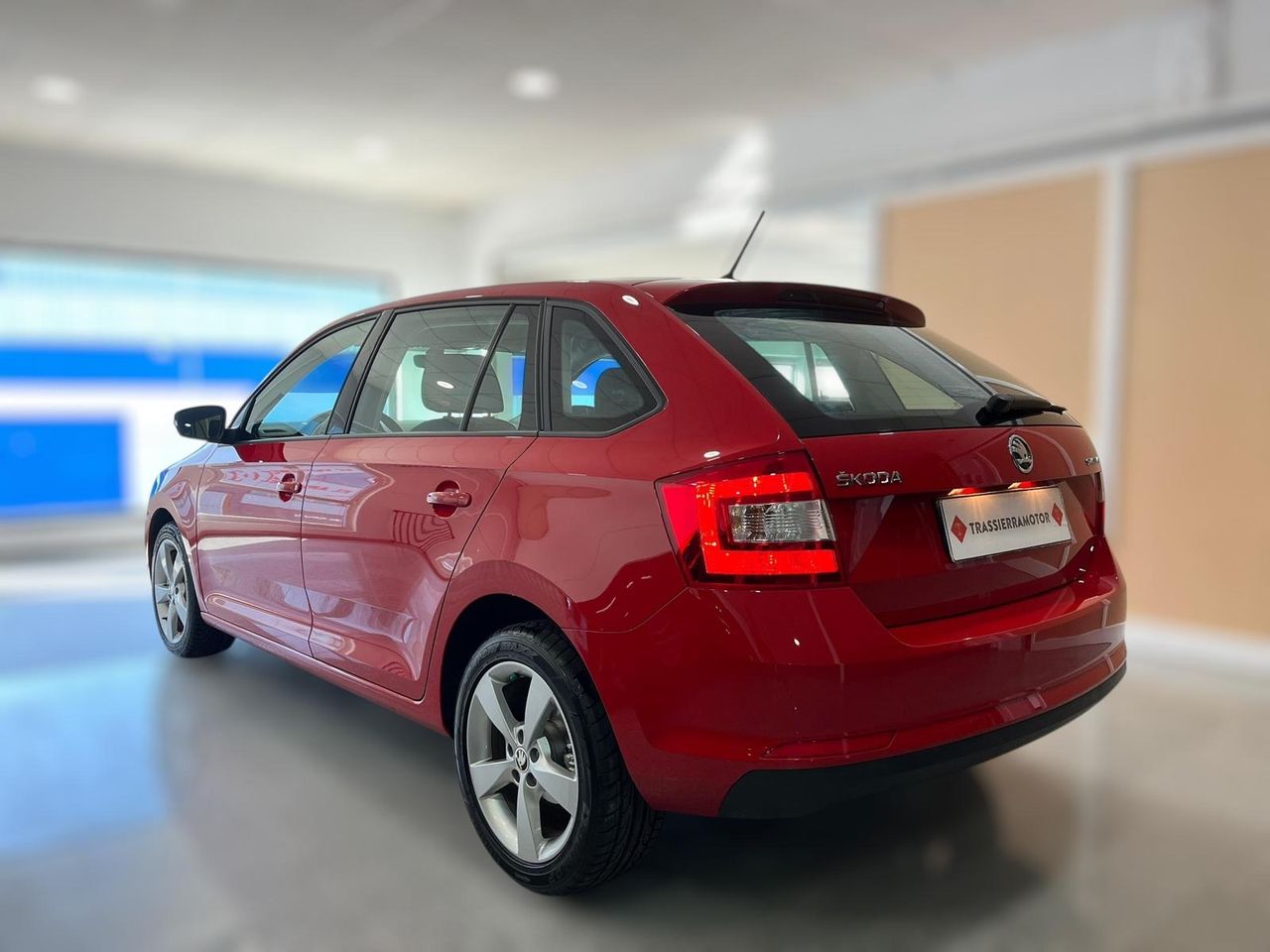 Skoda Rapid 1.6 TDI AMBITION 1.6 TDI - Foto 2