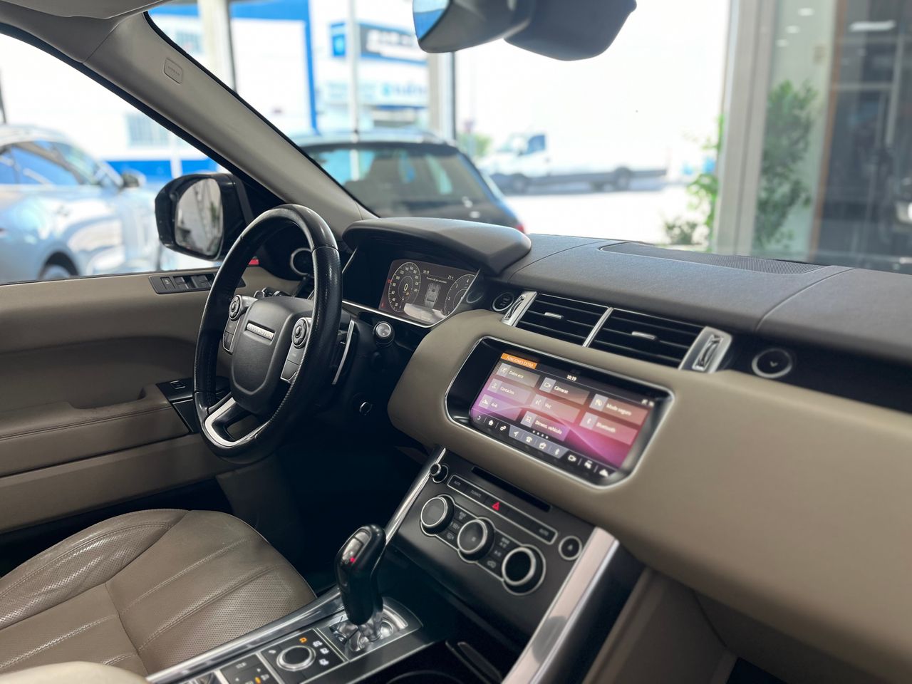 Land-Rover Range Rover Sport 3.0 SDV6 HSE  - Foto 2