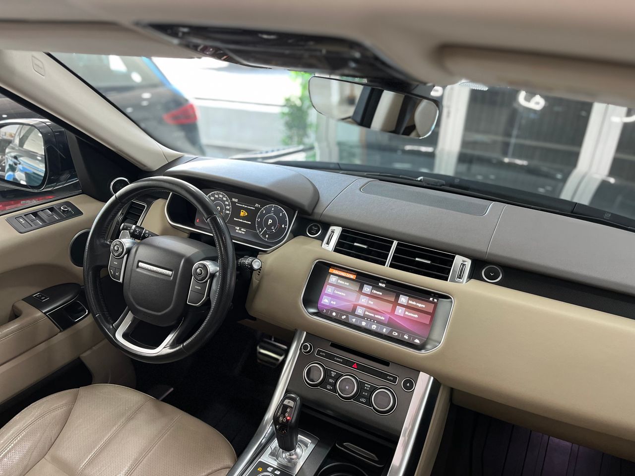 Land-Rover Range Rover Sport 3.0 SDV6 HSE  - Foto 2