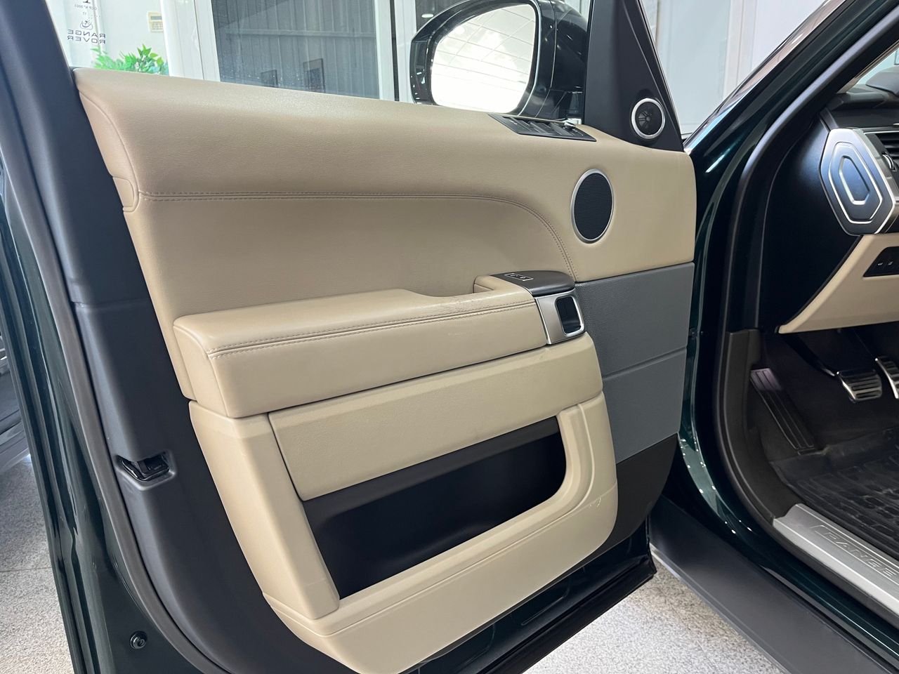 Land-Rover Range Rover Sport 3.0 SDV6 HSE  - Foto 2