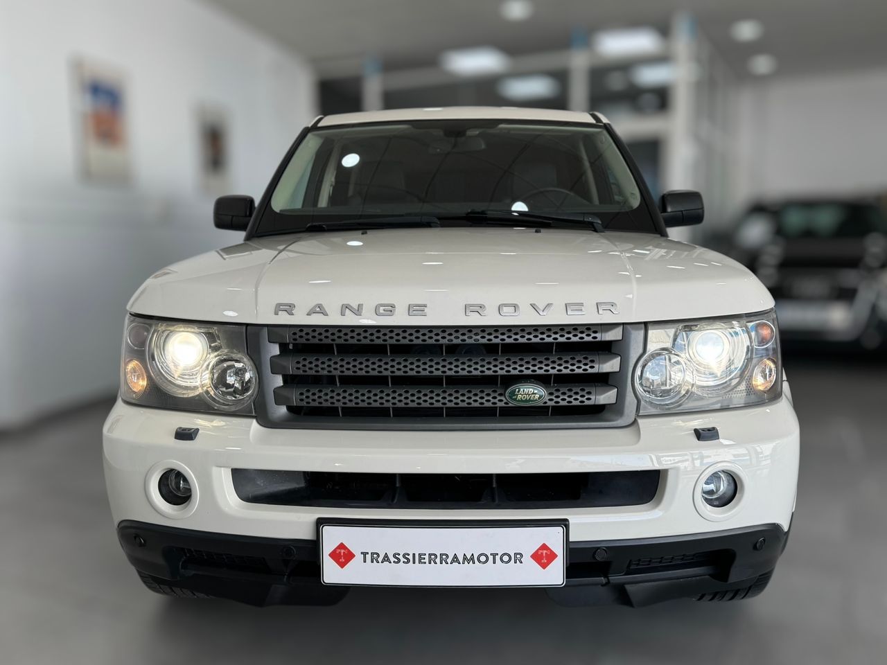 Land-Rover Range Rover Sport 2.7 TDV6 190CV HSE  - Foto 2