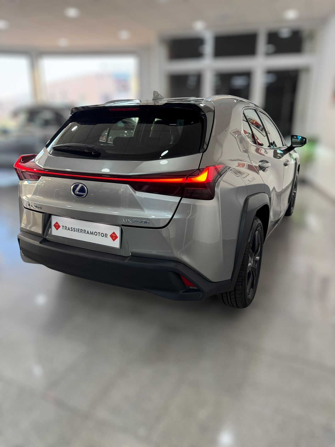 Lexus UX 250h Hybrid Premium  - Foto 2