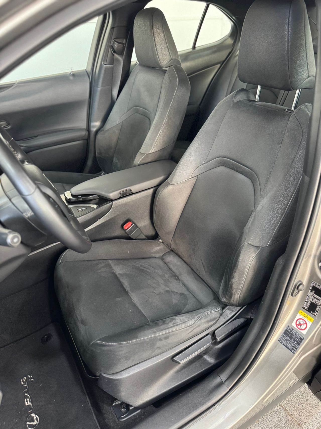 Lexus UX 250h Hybrid Premium  - Foto 2