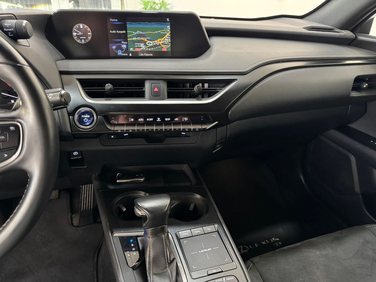 Lexus UX 250h Hybrid Premium  - Foto 2