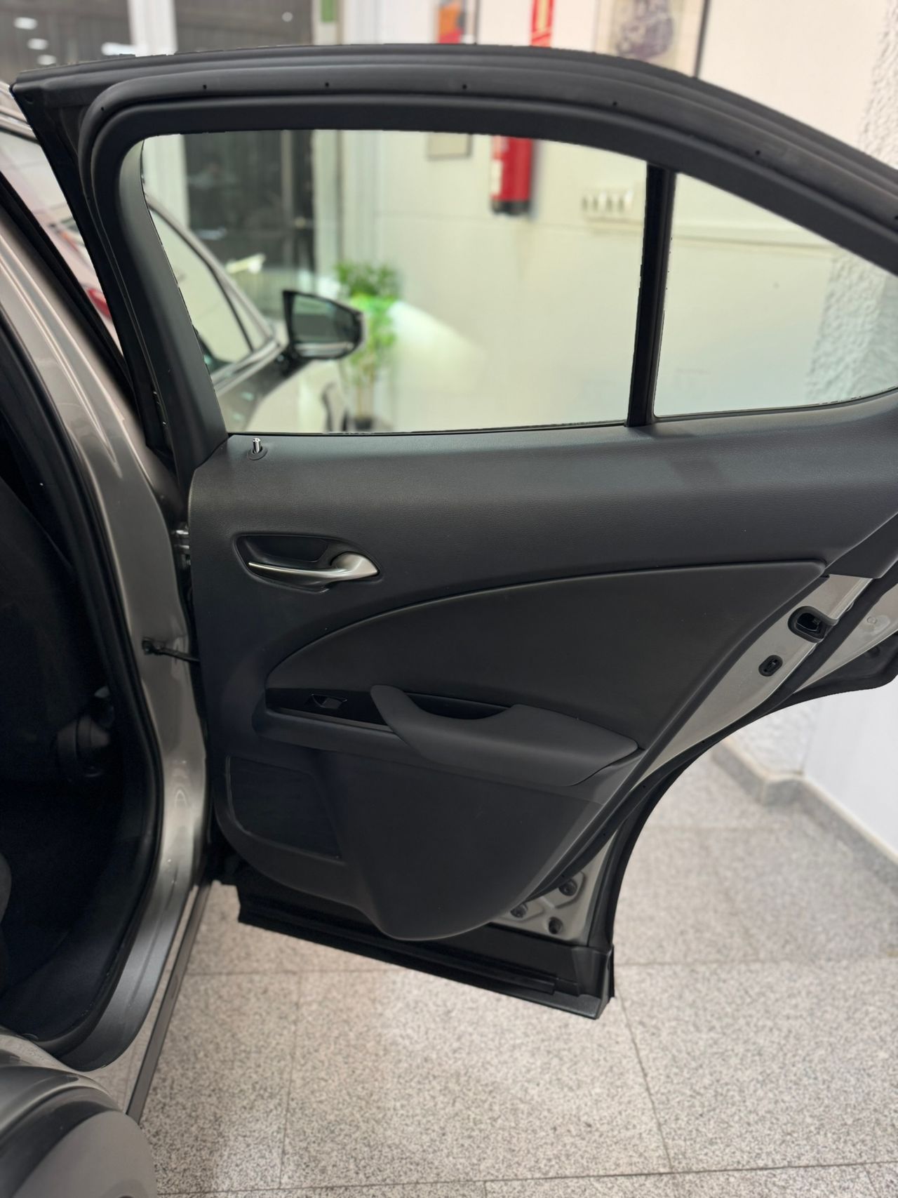 Lexus UX 250h Hybrid Premium  - Foto 2