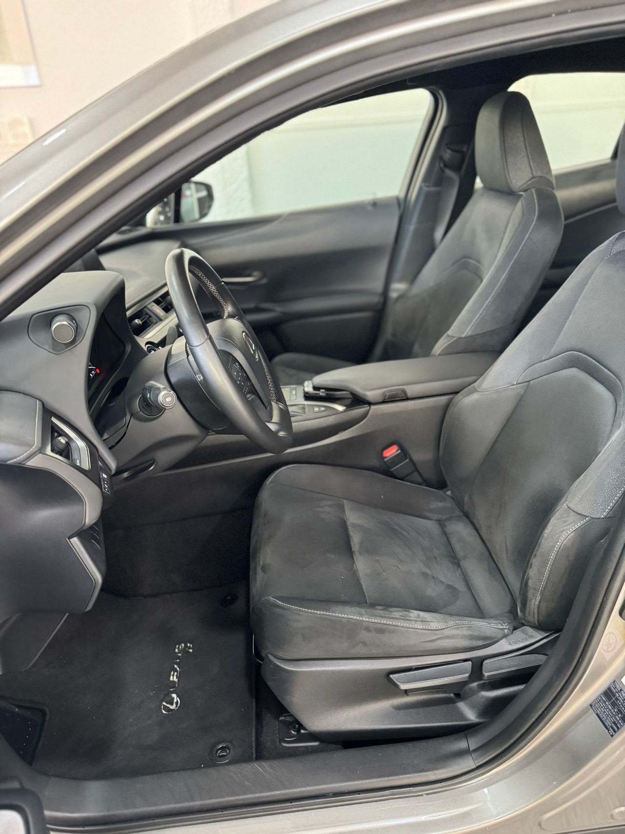 Lexus UX 250h Hybrid Premium  - Foto 2