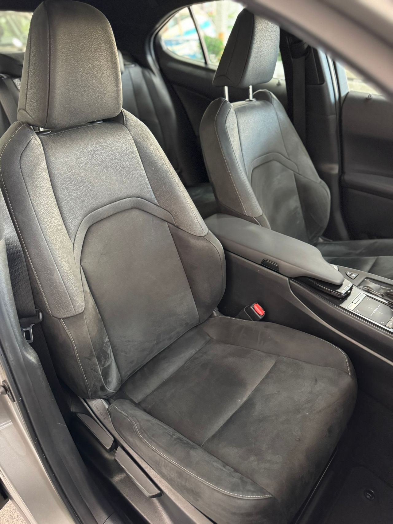 Lexus UX 250h Hybrid Premium  - Foto 2