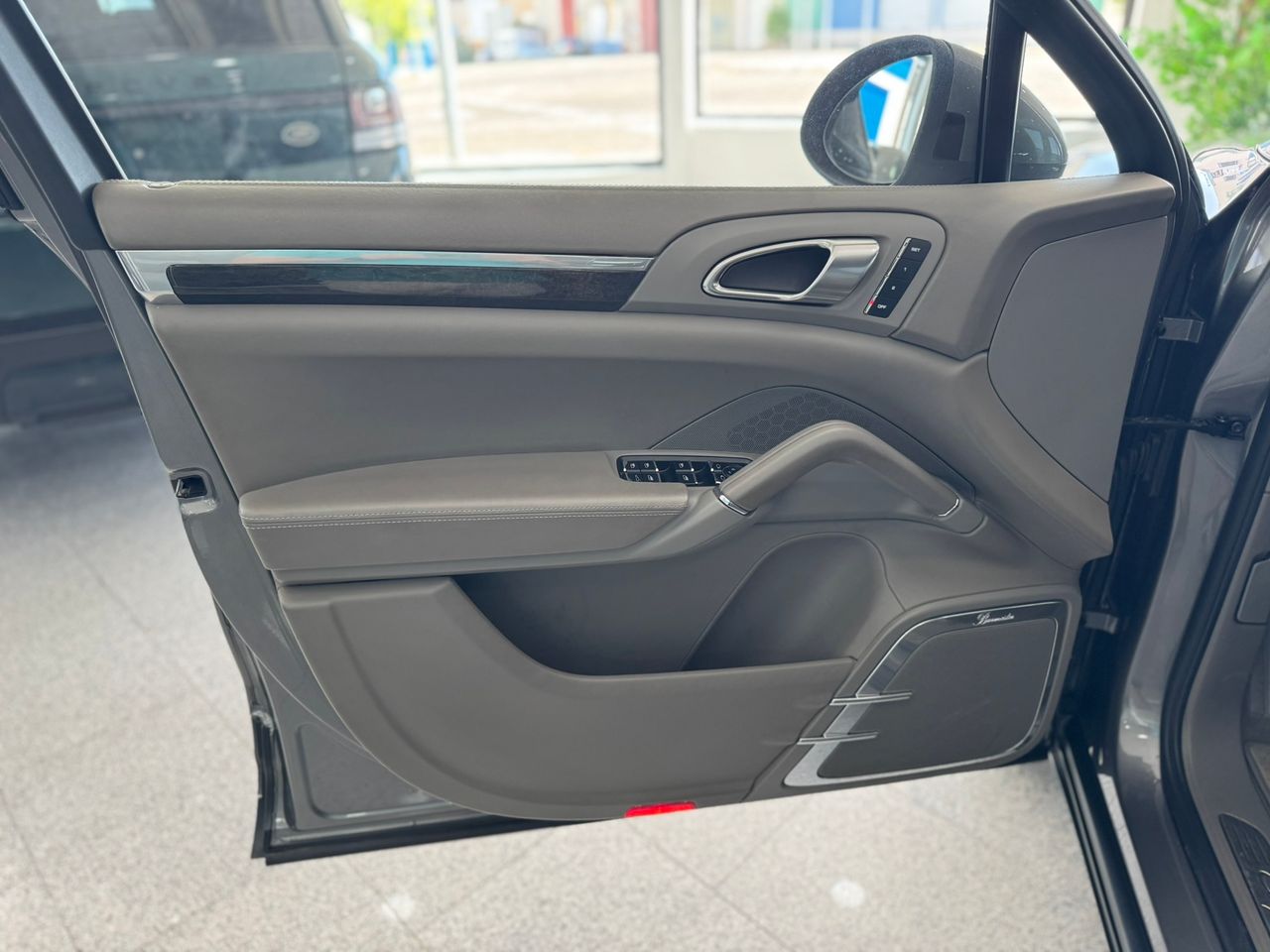 Porsche Cayenne Turbo 500cv  - Foto 2