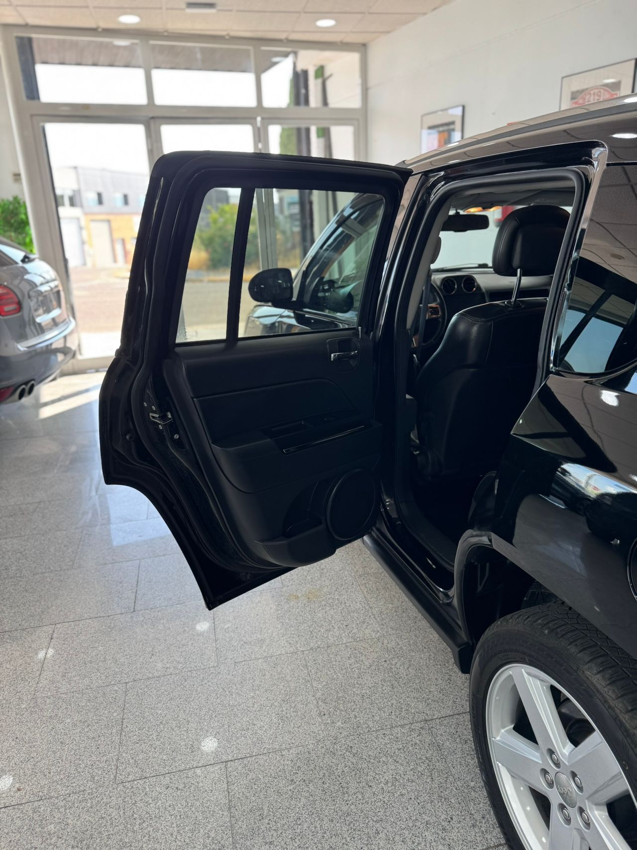 Jeep Compass 2.2 CRD 163CV LIMITED 4X4  - Foto 2