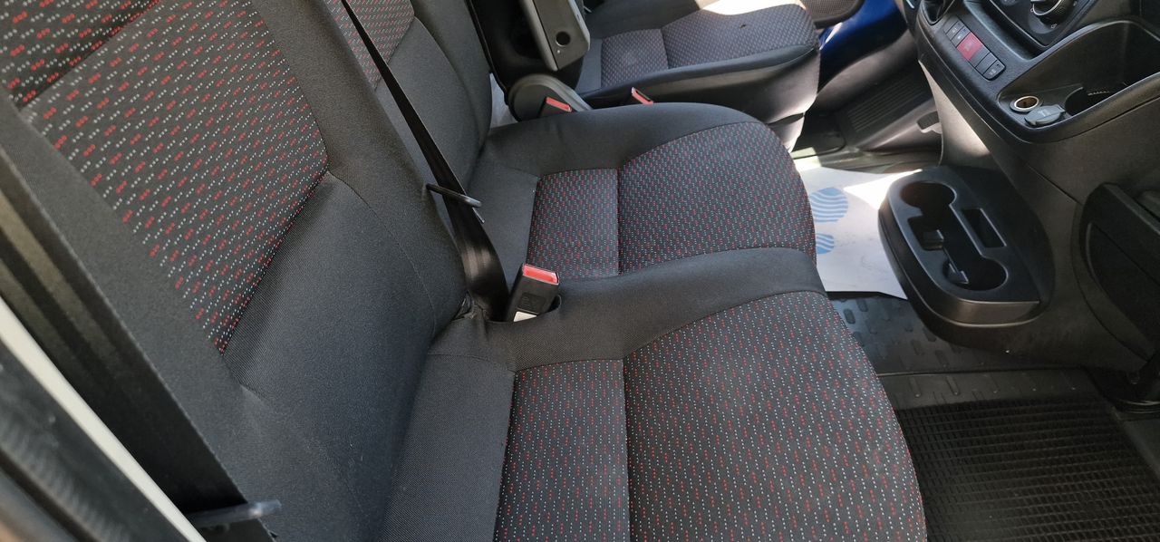 Peugeot Boxer 2.2 HDI 140CV CARROZADO 20m Cubicos  - Foto 2