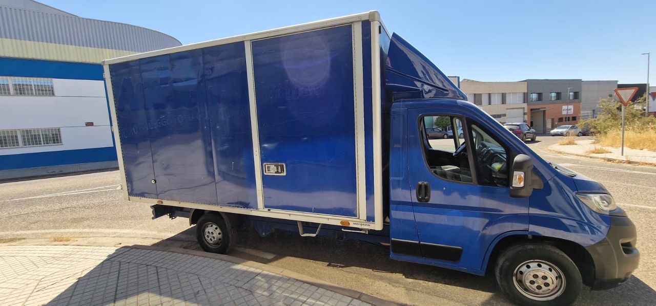 Peugeot Boxer 2.2 HDI 140CV CARROZADO 20m Cubicos  - Foto 2