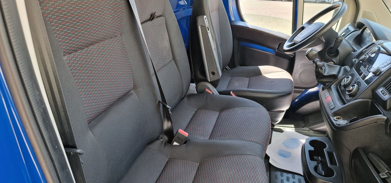 Peugeot Boxer 2.2 HDI 140CV CARROZADO 20m Cubicos  - Foto 2