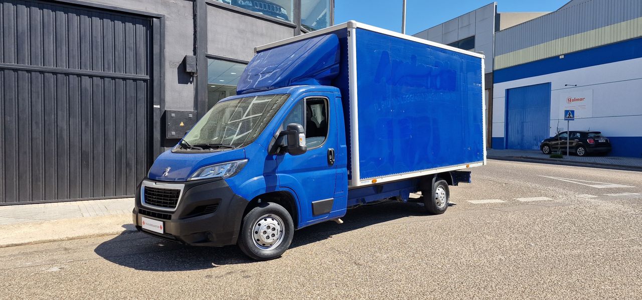 Peugeot Boxer 2.2 HDI 140CV CARROZADO 20m Cubicos  - Foto 2