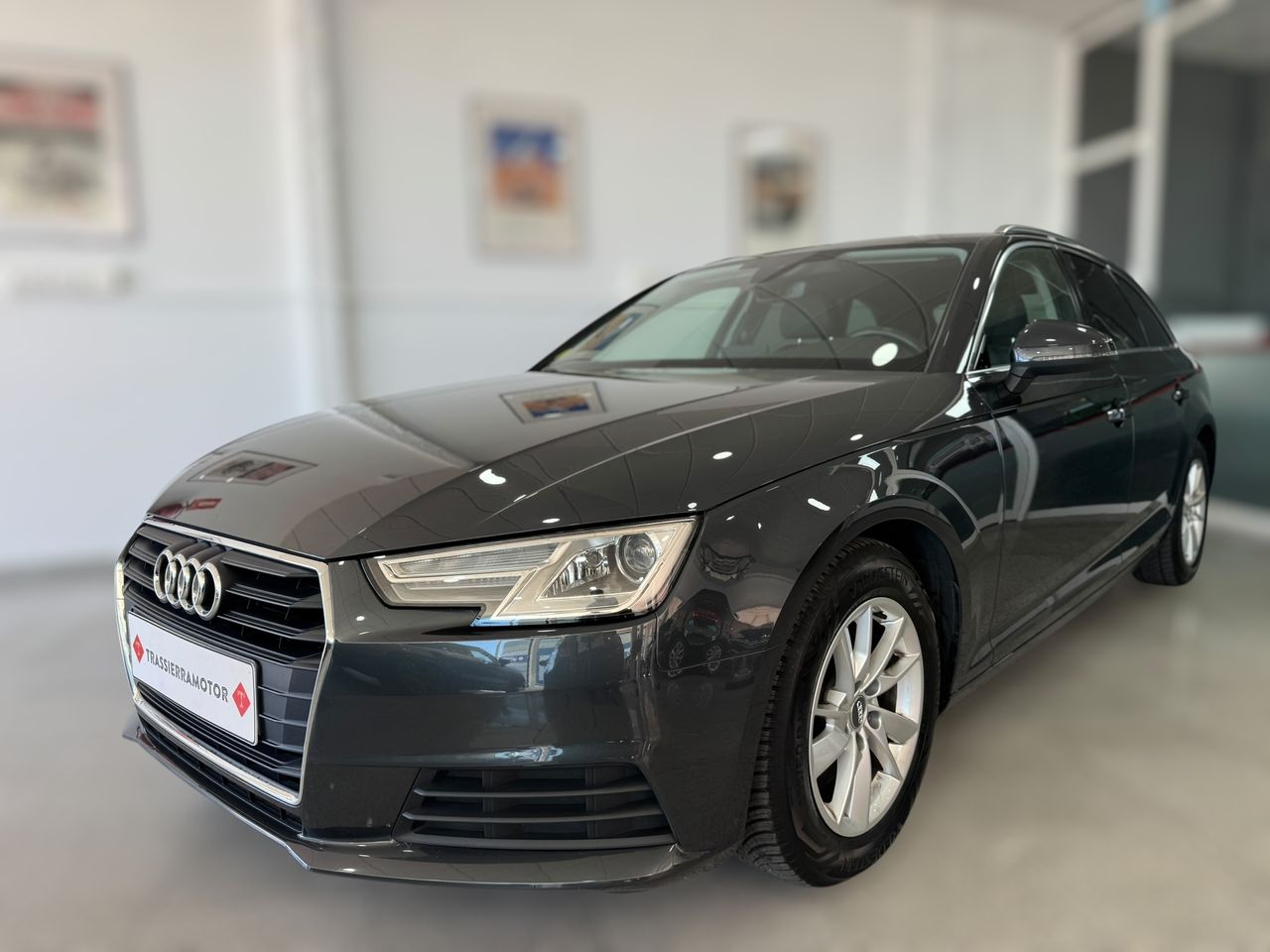 Audi A4 AVANT 2.0 TDI SPORT S-TRONIC  - Foto 2