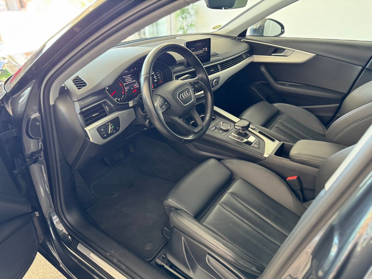 Audi A4 AVANT 2.0 TDI SPORT S-TRONIC  - Foto 2