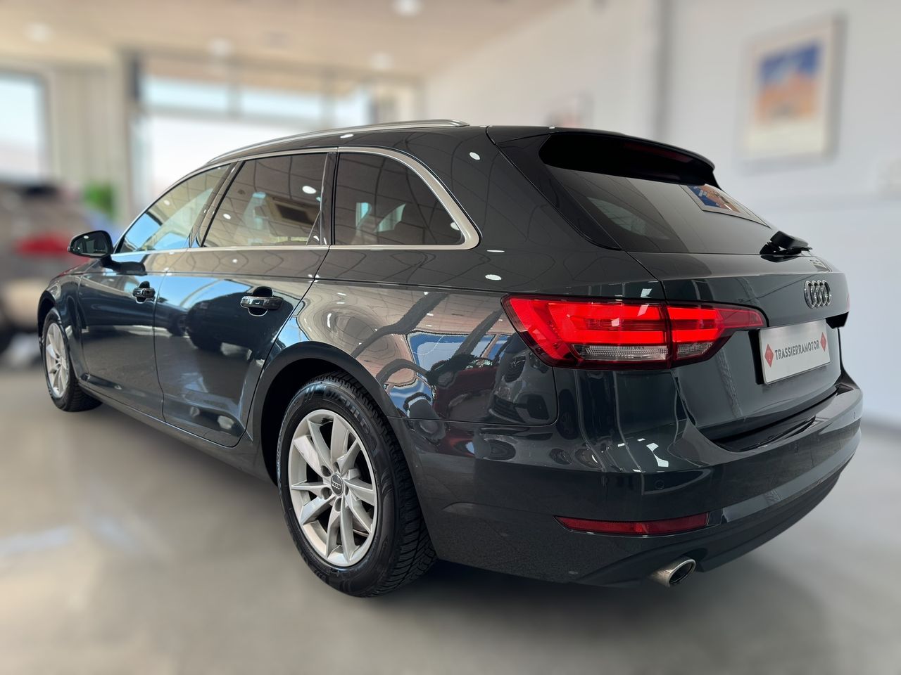 Audi A4 AVANT 2.0 TDI SPORT S-TRONIC  - Foto 2