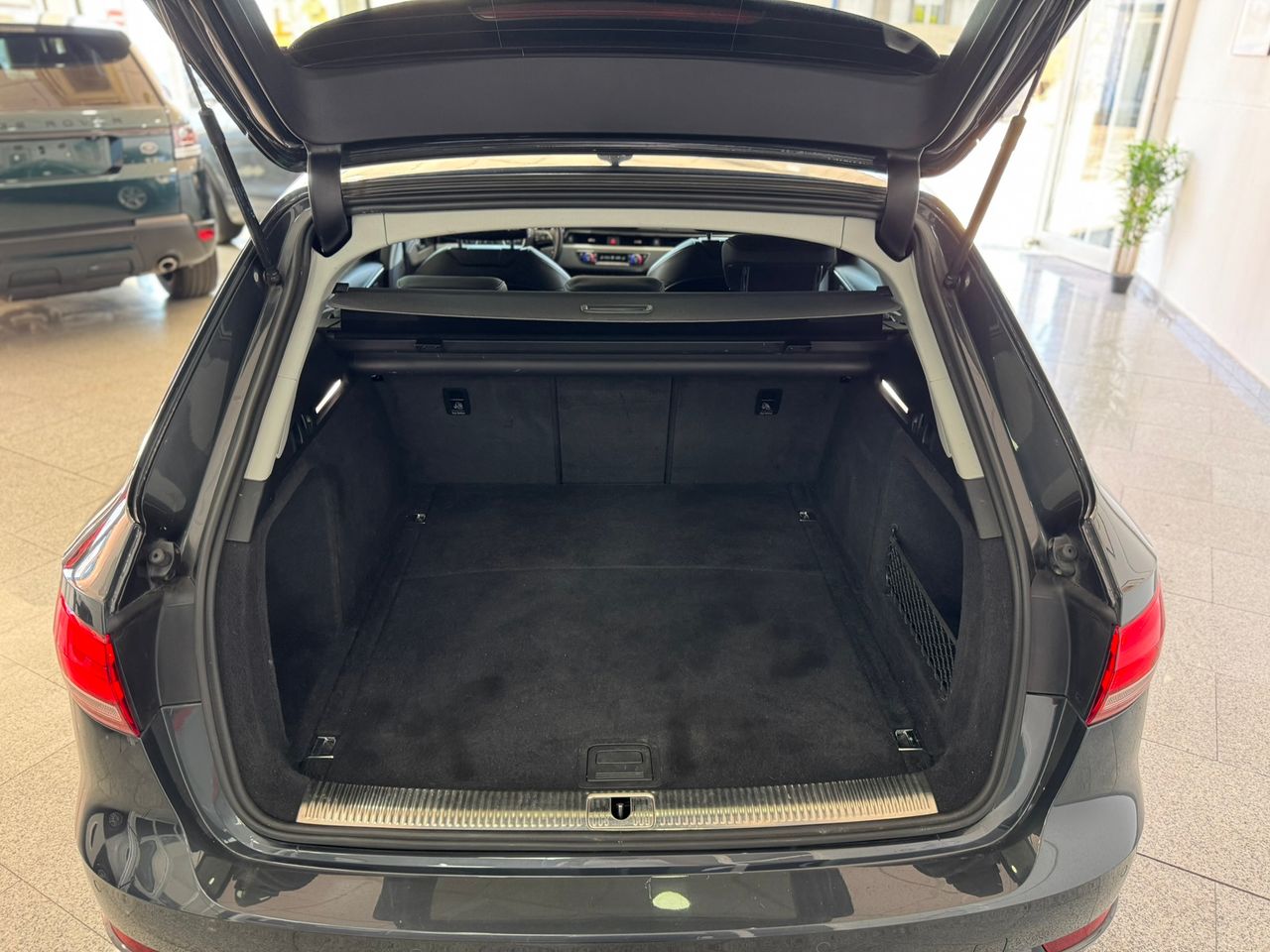 Audi A4 AVANT 2.0 TDI SPORT S-TRONIC  - Foto 2