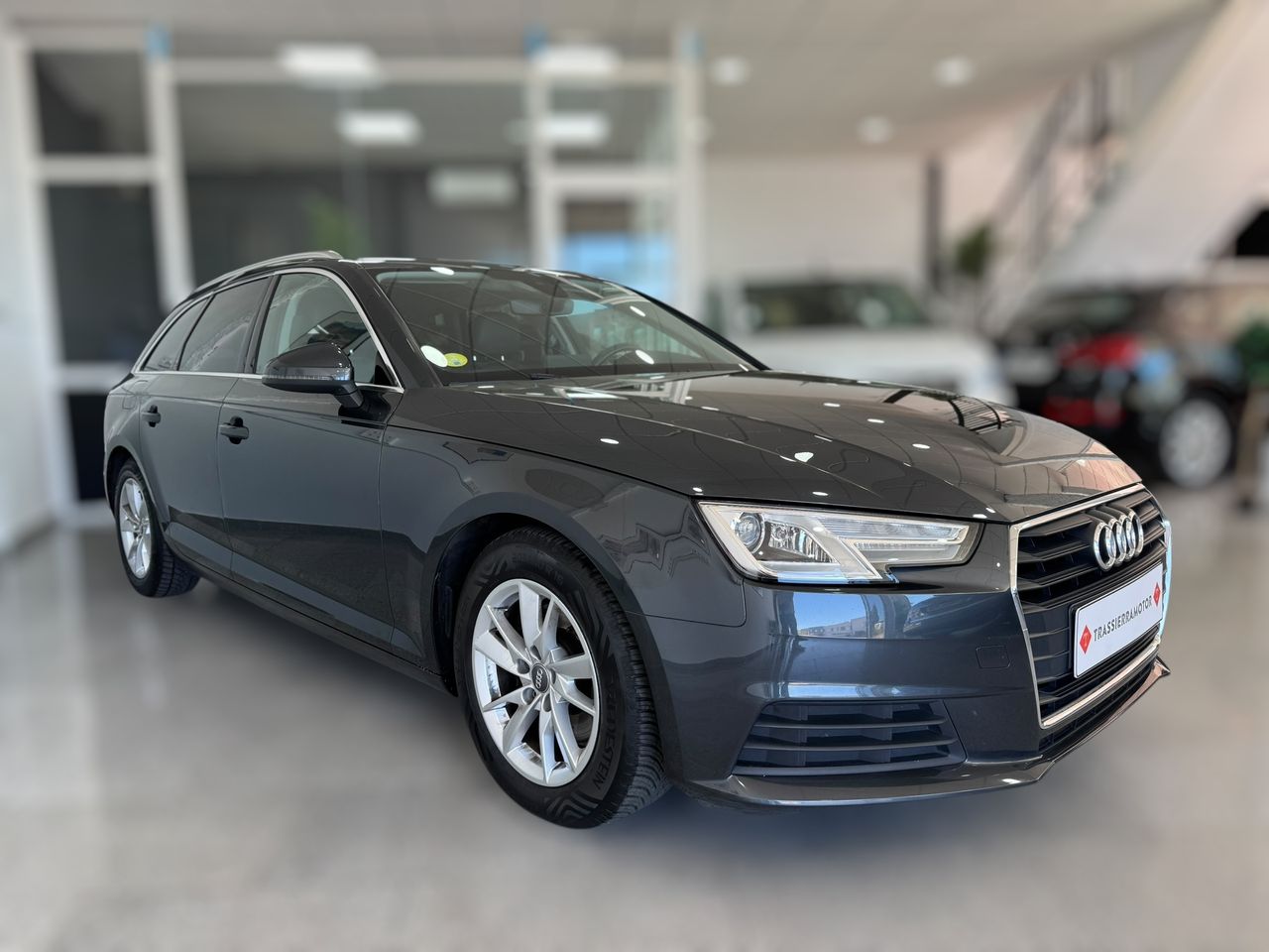 Audi A4 AVANT 2.0 TDI SPORT S-TRONIC  - Foto 2