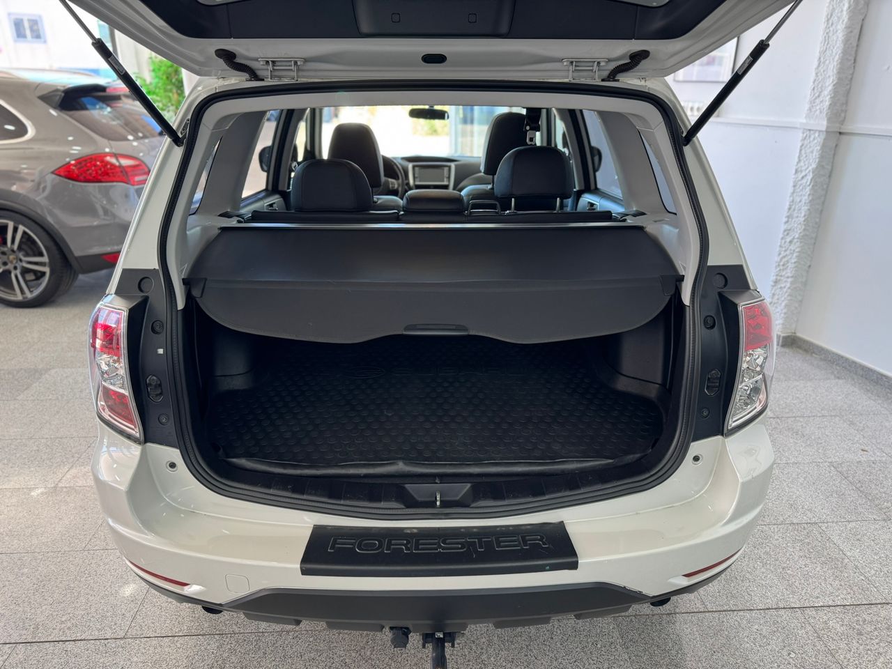 Subaru Forester SPORT PLUS 2.0D 146CV 4X4  - Foto 2