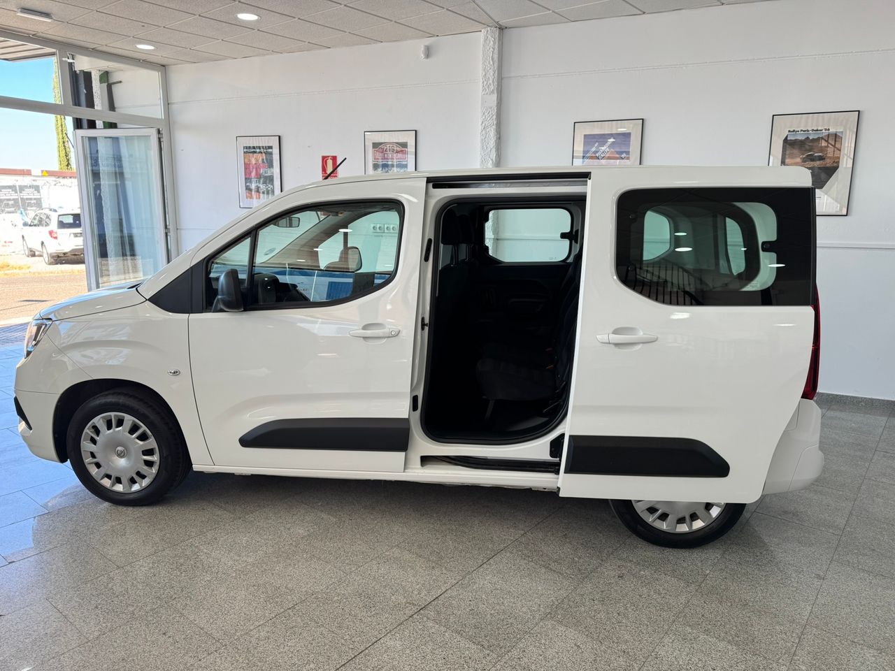 Opel Combo LIFE S/S EDITION PLUS L (COMBI)  - Foto 2