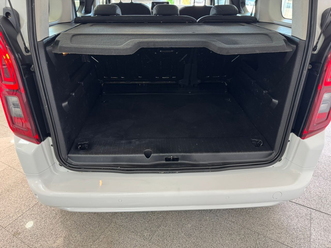 Opel Combo LIFE S/S EDITION PLUS L (COMBI)  - Foto 2