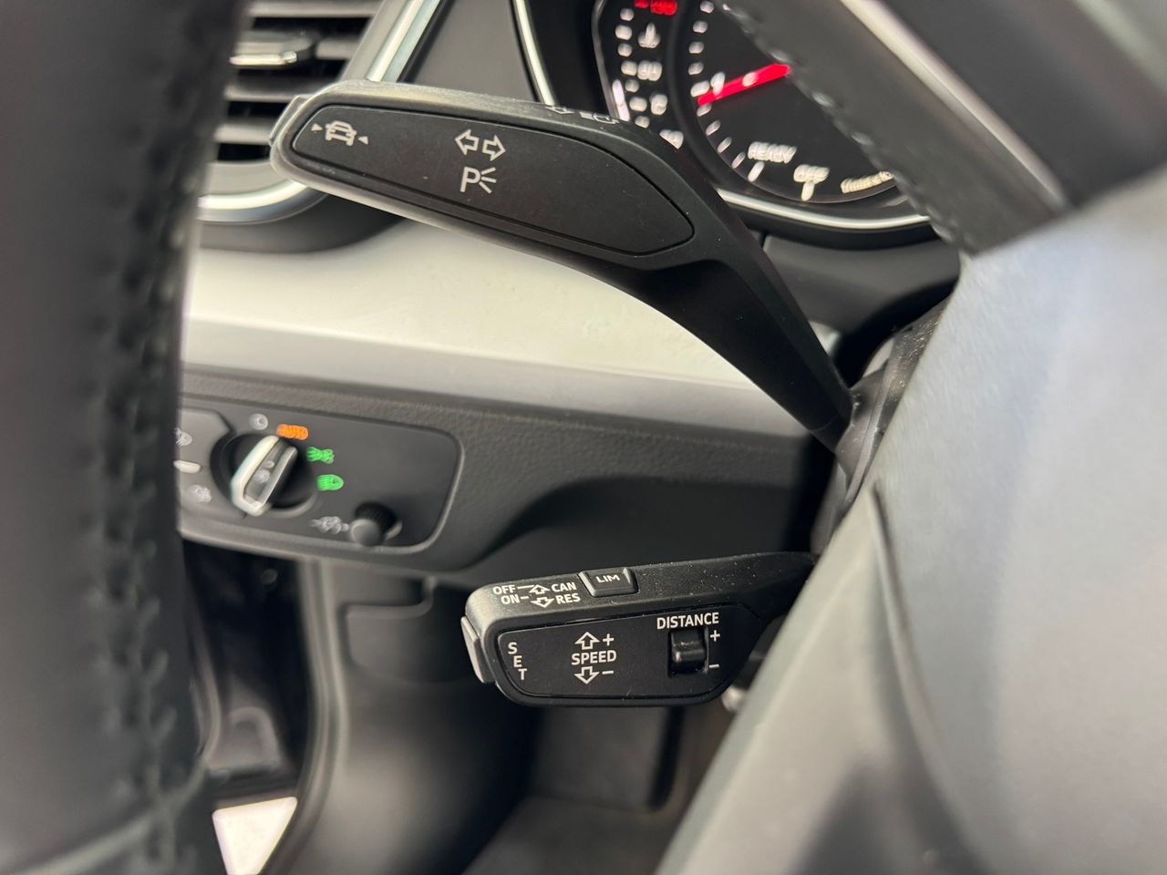 Audi Q5 2.0 TDI SPORT   - Foto 2