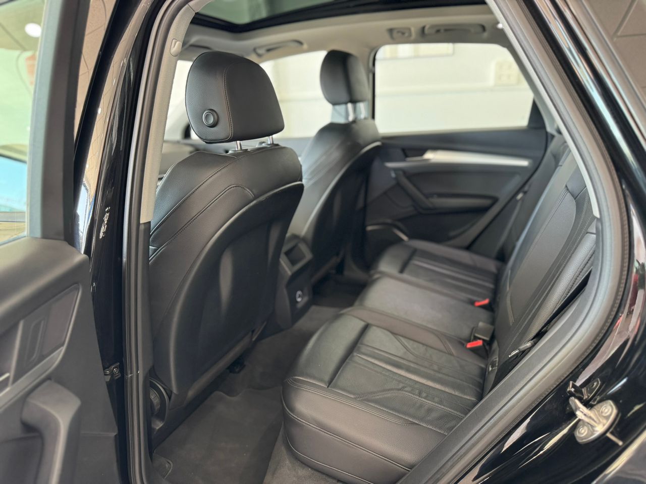 Audi Q5 2.0 TDI SPORT   - Foto 2