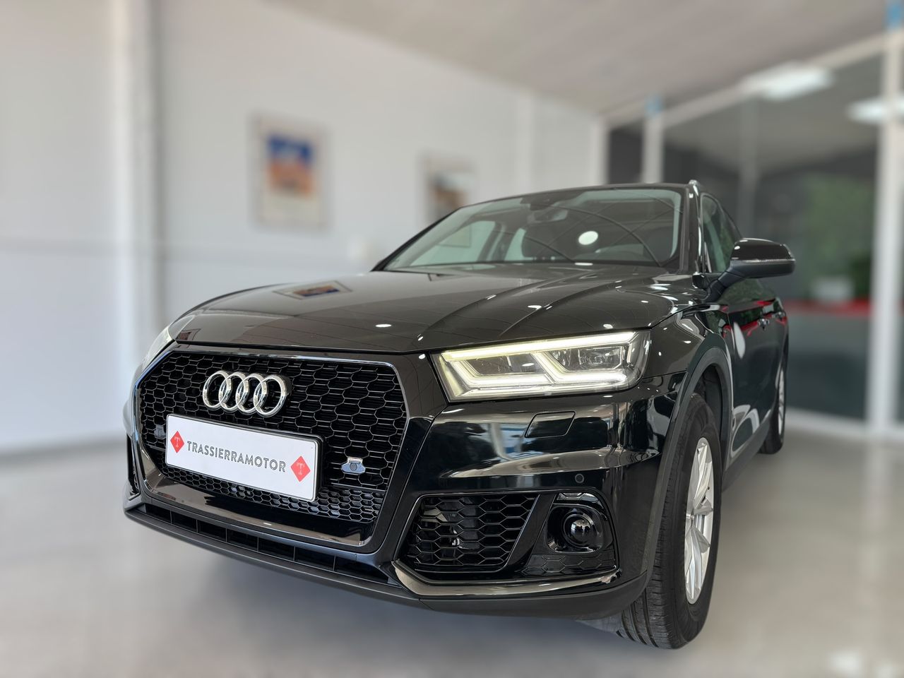 Audi Q5 2.0 TDI SPORT   - Foto 2