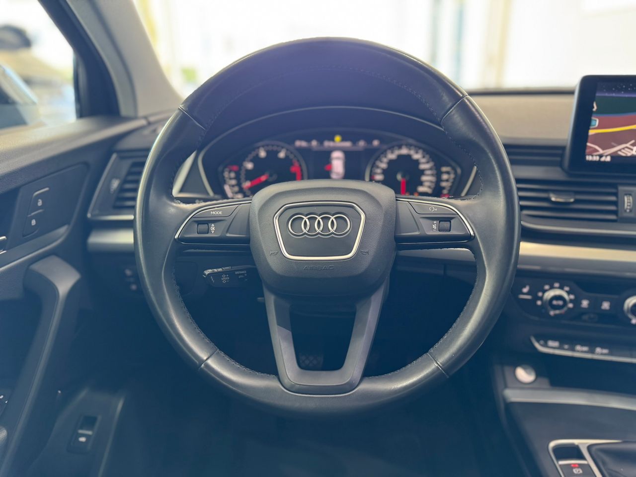 Audi Q5 2.0 TDI SPORT   - Foto 2
