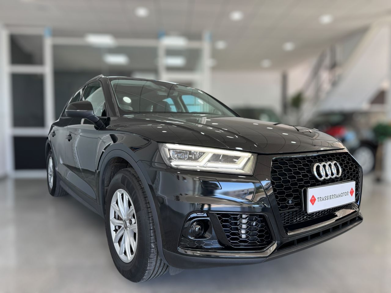 Audi Q5 2.0 TDI SPORT   - Foto 2