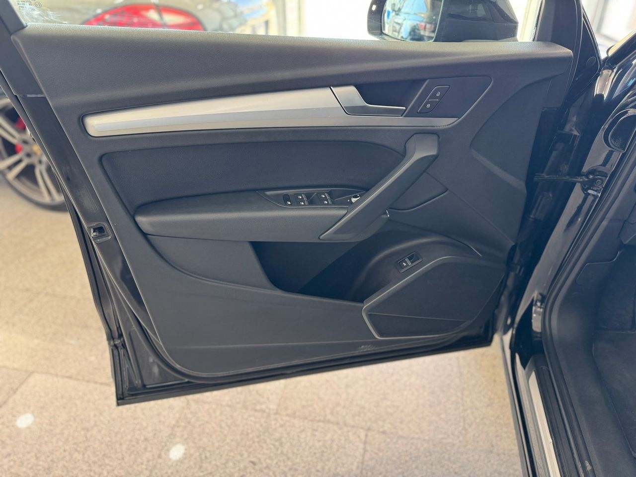 Audi Q5 2.0 TDI SPORT   - Foto 2