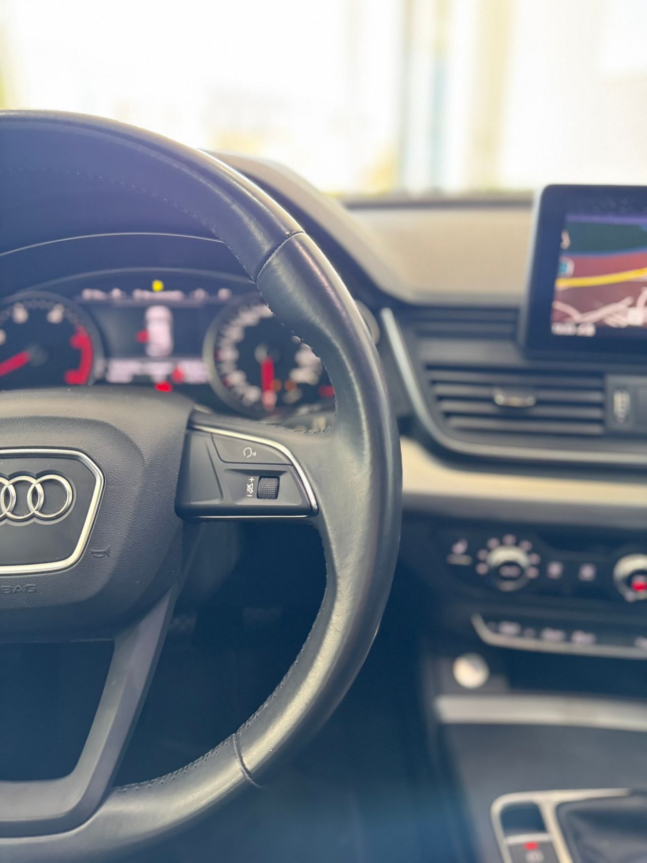 Audi Q5 2.0 TDI SPORT   - Foto 2