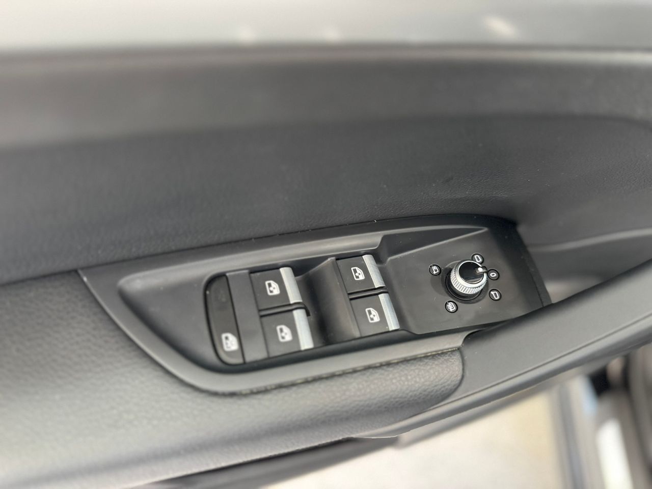 Audi Q5 2.0 TDI SPORT   - Foto 2