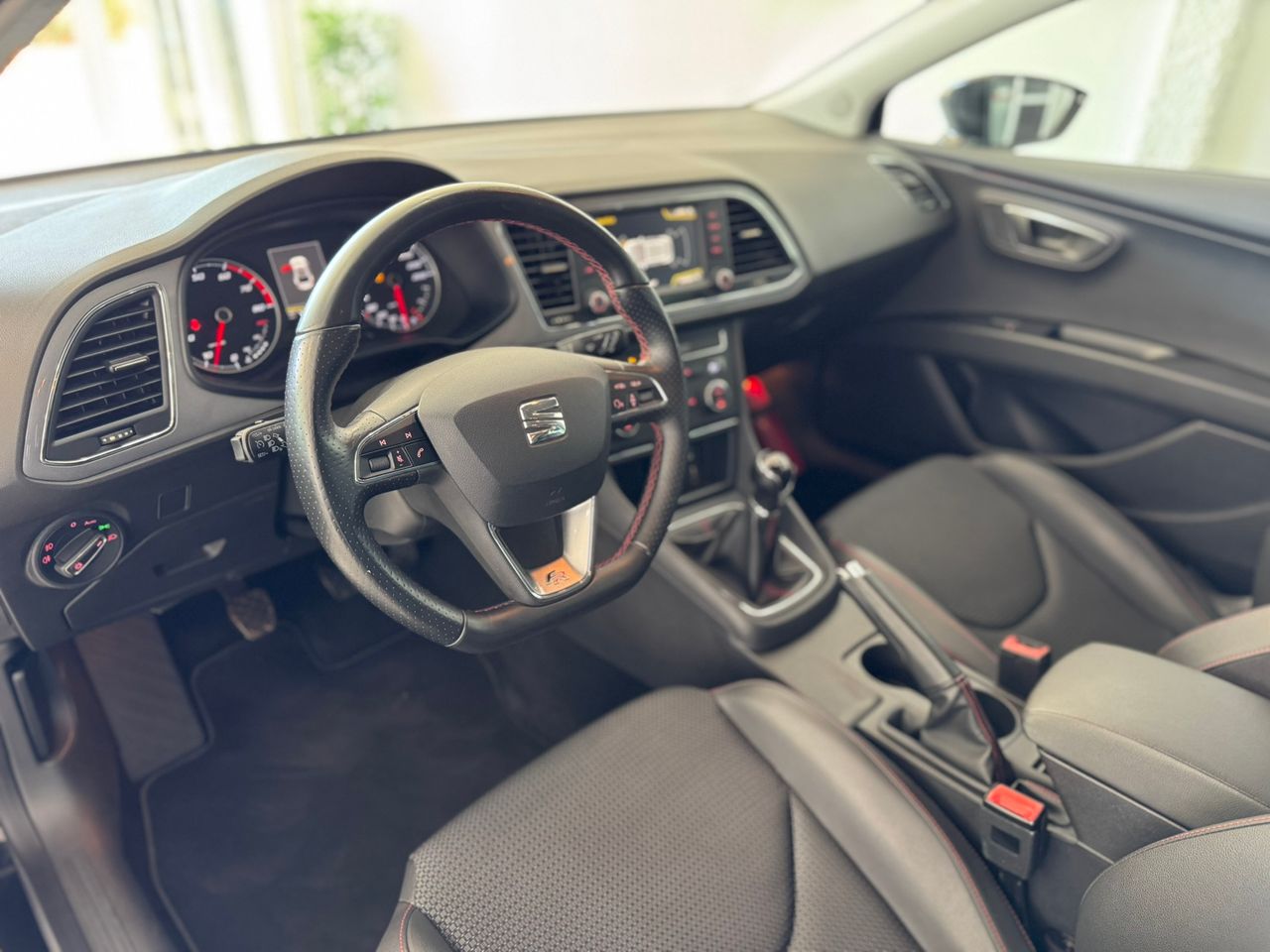 Seat Leon FR PLUS SC 1.4 TSI 125CV  - Foto 2