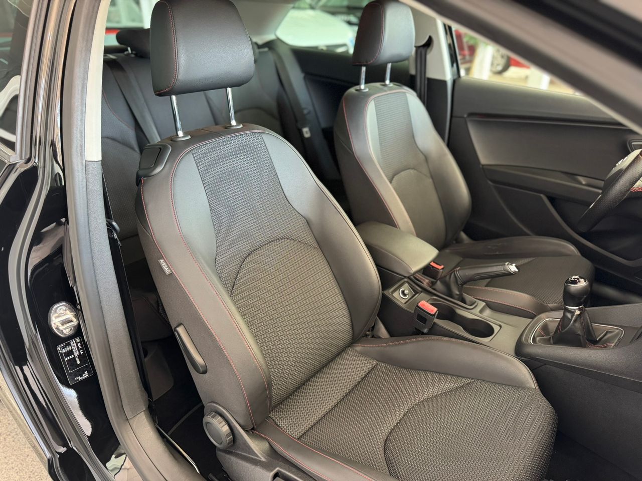 Seat Leon FR PLUS SC 1.4 TSI 125CV  - Foto 2