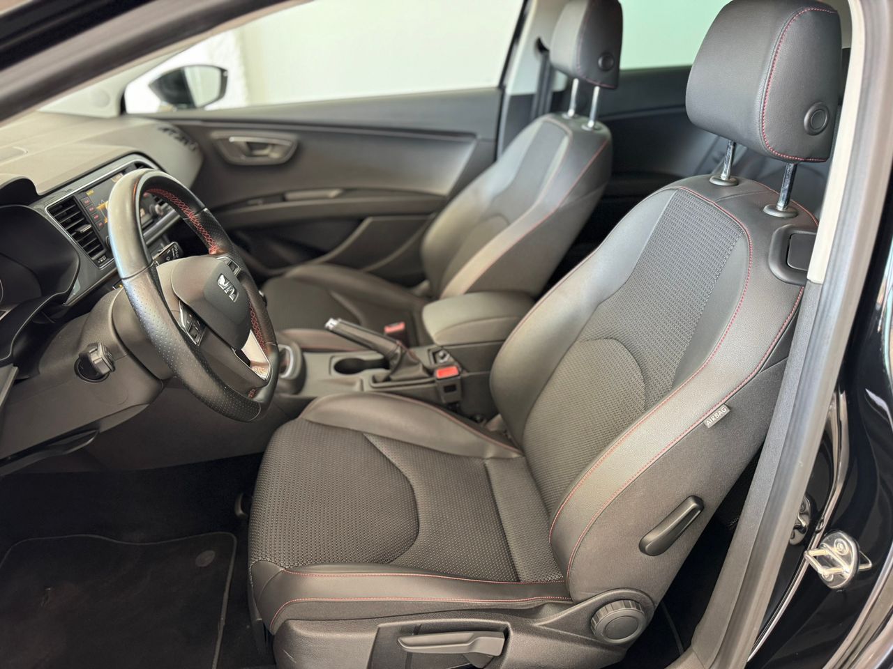 Seat Leon FR PLUS SC 1.4 TSI 125CV  - Foto 2