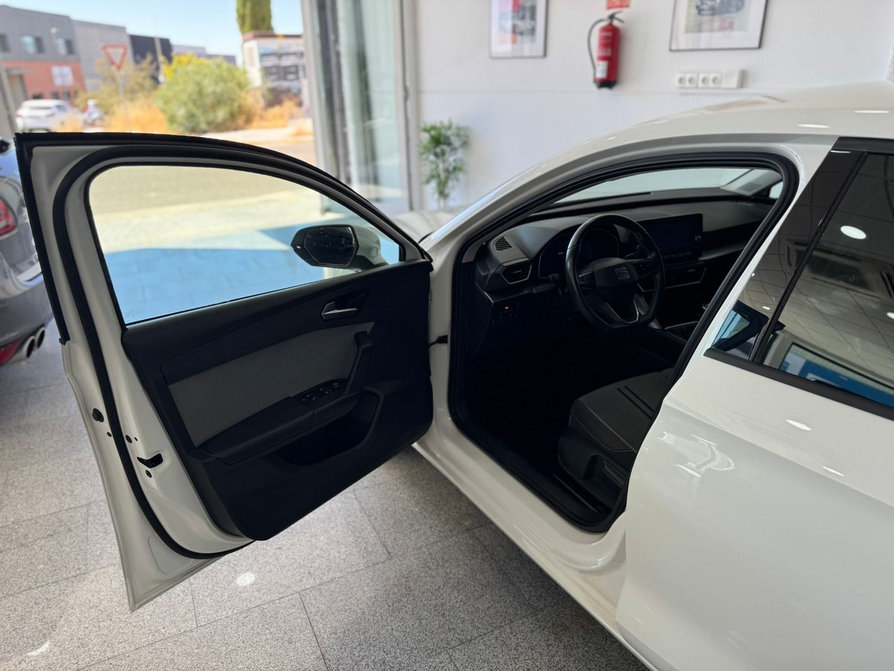 Seat Leon 2.0 TDI STYLE GO 2021  - Foto 2