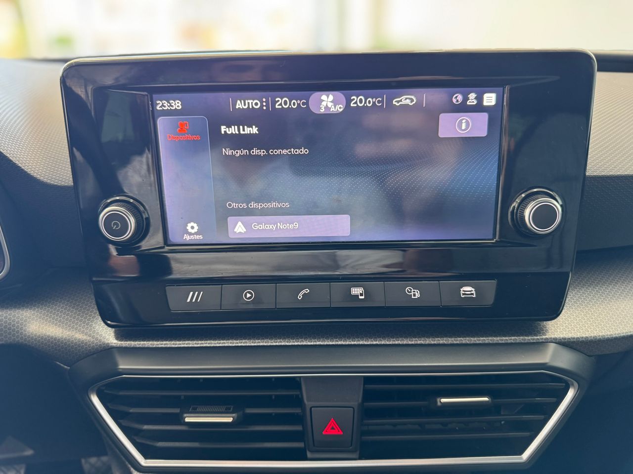 Seat Leon 2.0 TDI STYLE GO 2021  - Foto 2