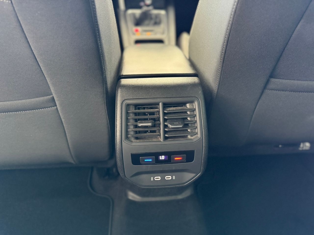 Seat Leon 2.0 TDI STYLE GO 2021  - Foto 2